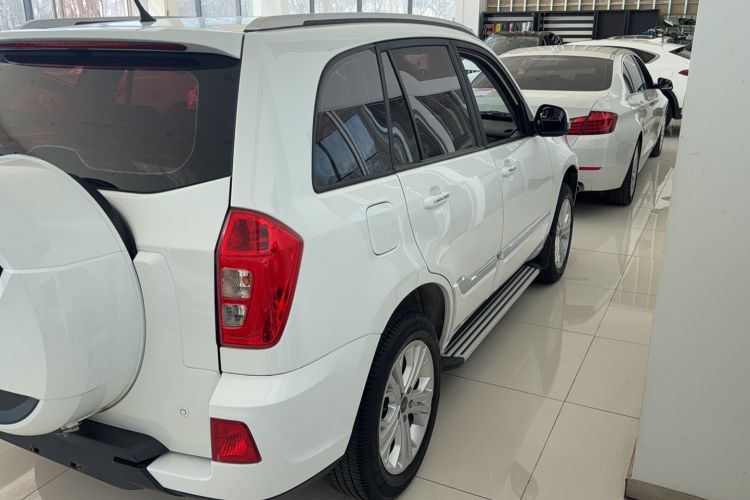 Used Chery Tiggo 3 2016 1.6L Manual Fashion Edition Exterior 4