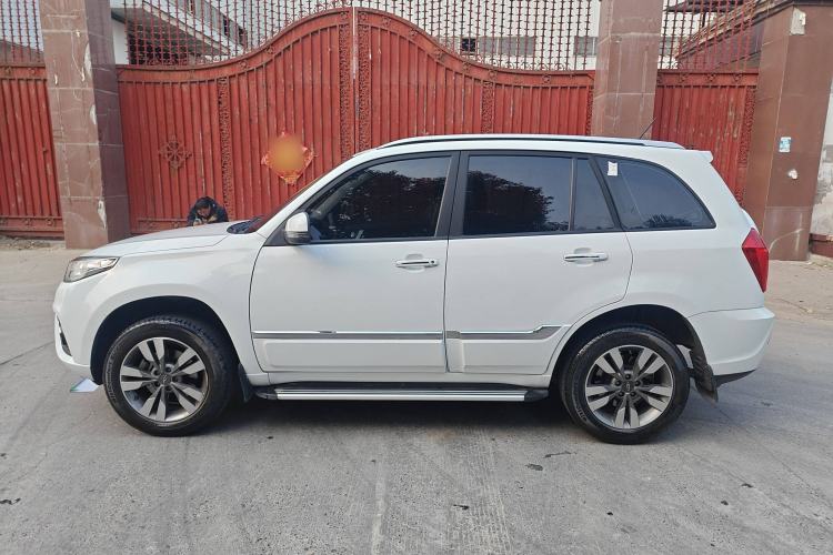 Used Chery Tiggo 3 2016 1.6L Manual ZhiShang Edition Exterior 5