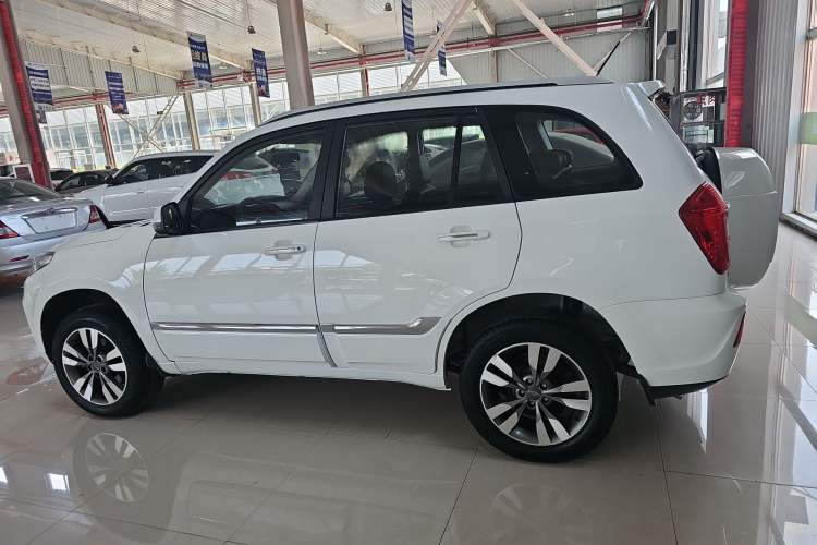 Used Chery Tiggo 3 2016 1.6L Manual ZhiShang Edition Exterior 5