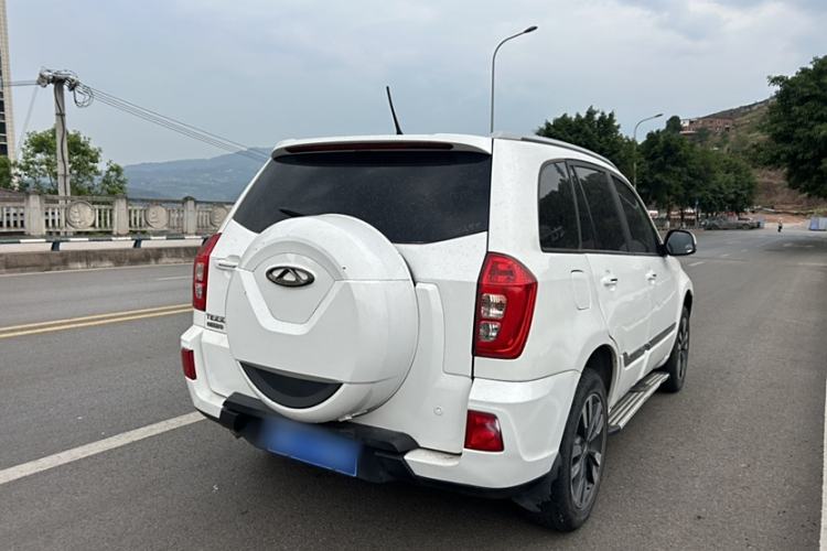 Used Chery Tiggo 3 2016 1.6L Manual ZhiShang Edition Exterior 6