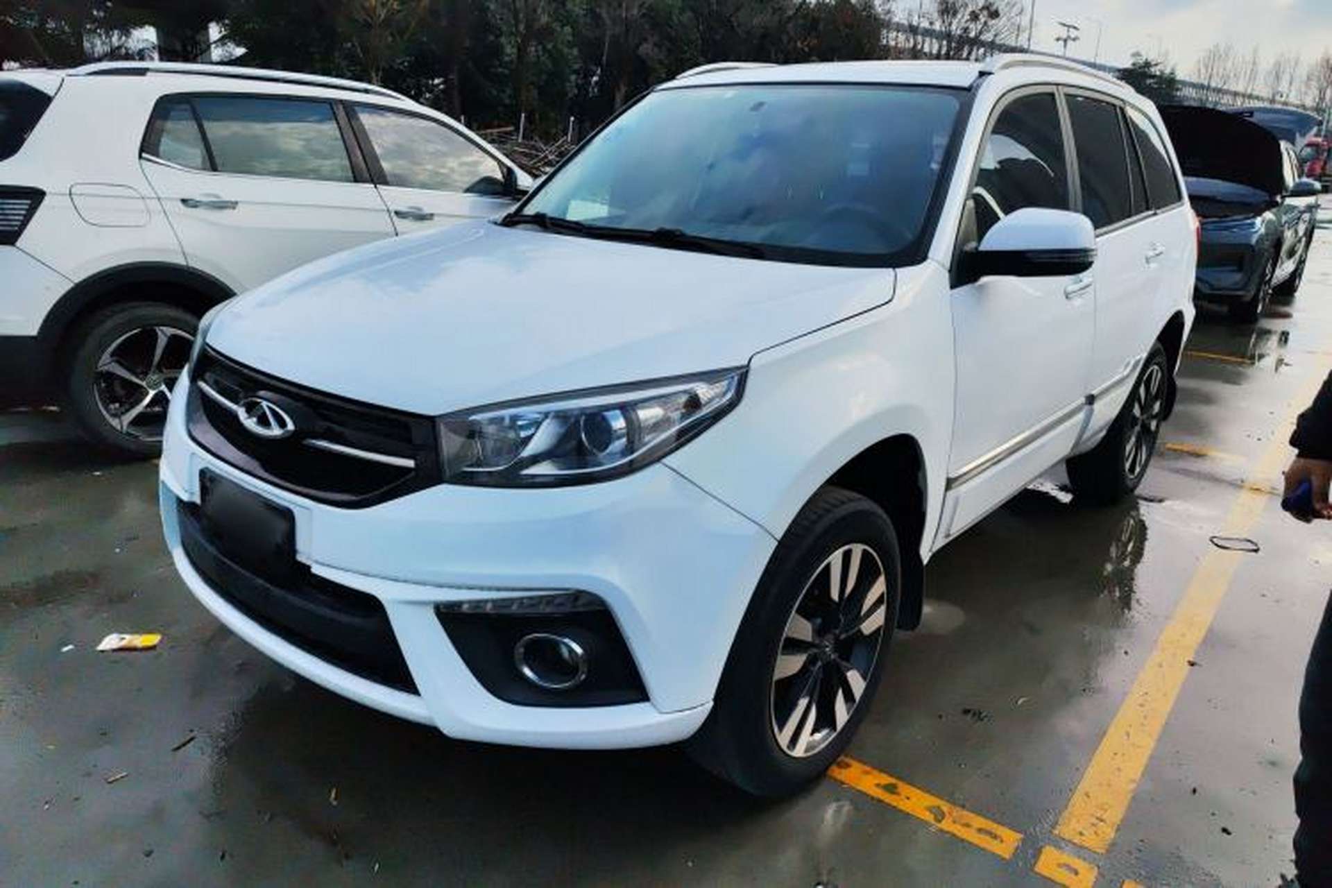 Used Chery Tiggo 3 2016 1.6L CVT ZhiShang Edition Front Left 45 Deg