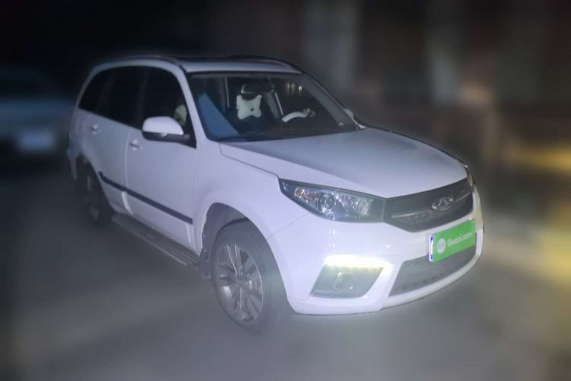 Used Chery Tiggo 3 2016 1.6L CVT ZhiShang Edition Front Right 45 Deg