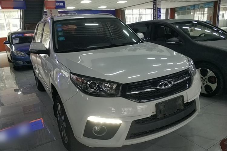 Used Chery Tiggo 3 2016 1.6L CVT ZhiShang Edition Front Right 45 Deg