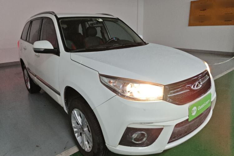 Used Chery Tiggo 3 2016 1.6L CVT Fashion Edition Front Right 45 Deg