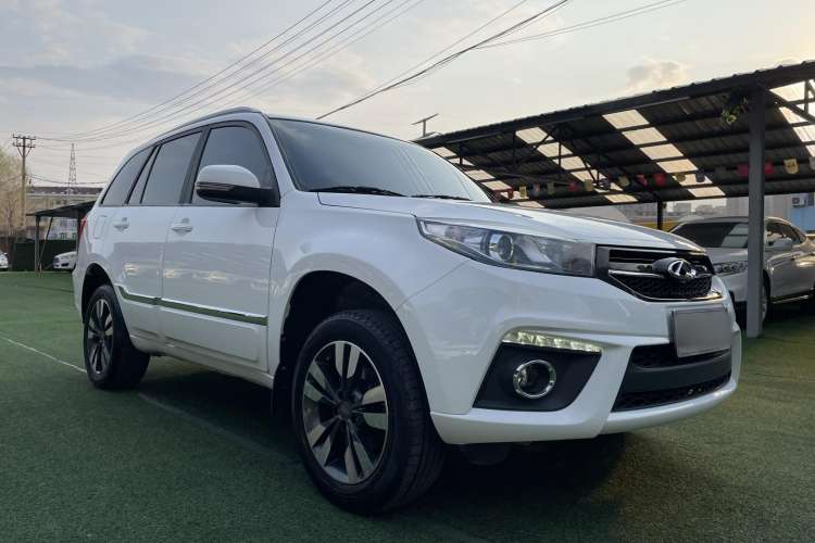 Used Chery Tiggo 3 2016 1.6L Manual ZhiShang Edition Front Right 45 Deg