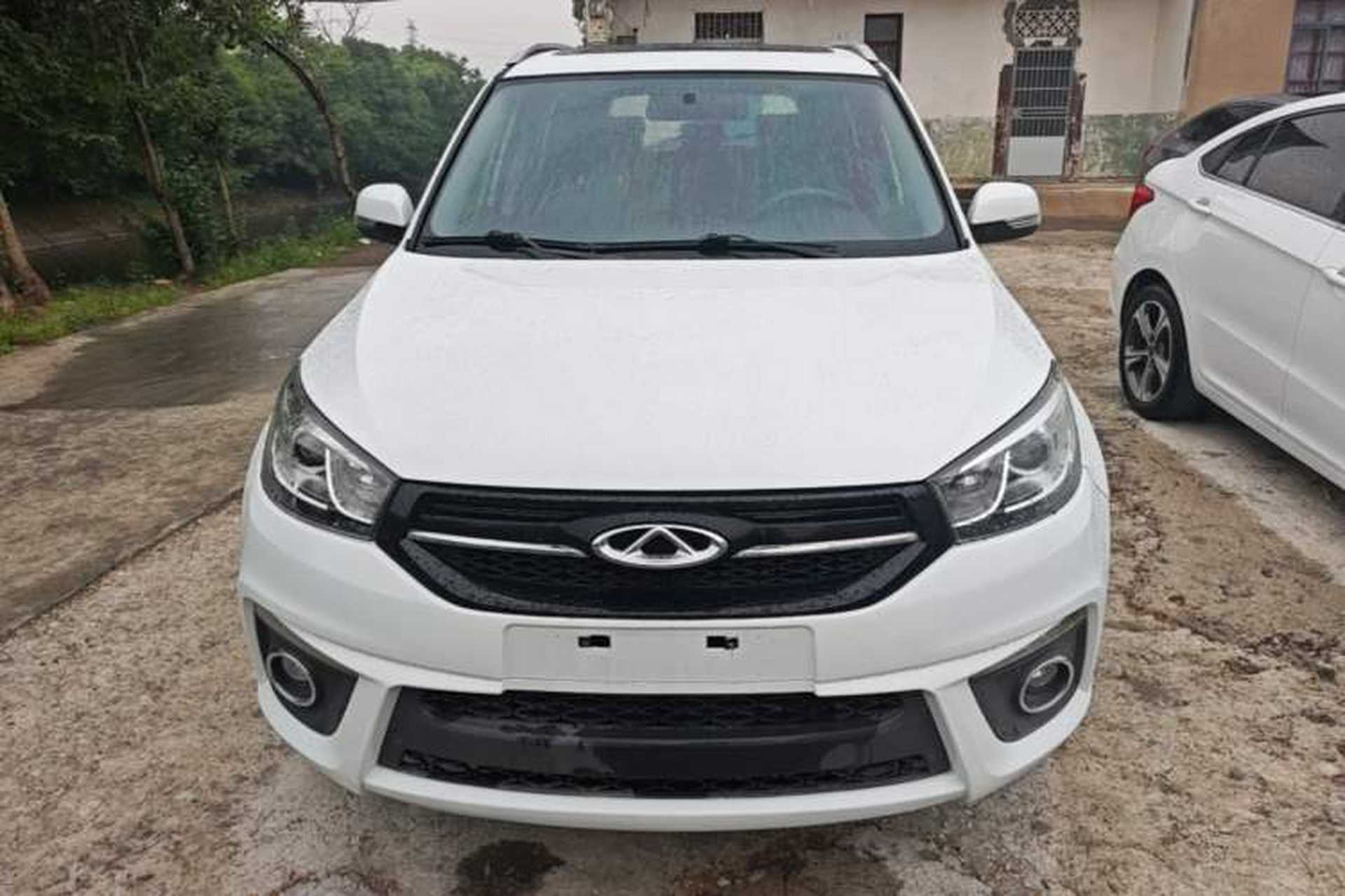 Used Chery Tiggo 3 2016 1.6L Manual ZhiShang Edition Front