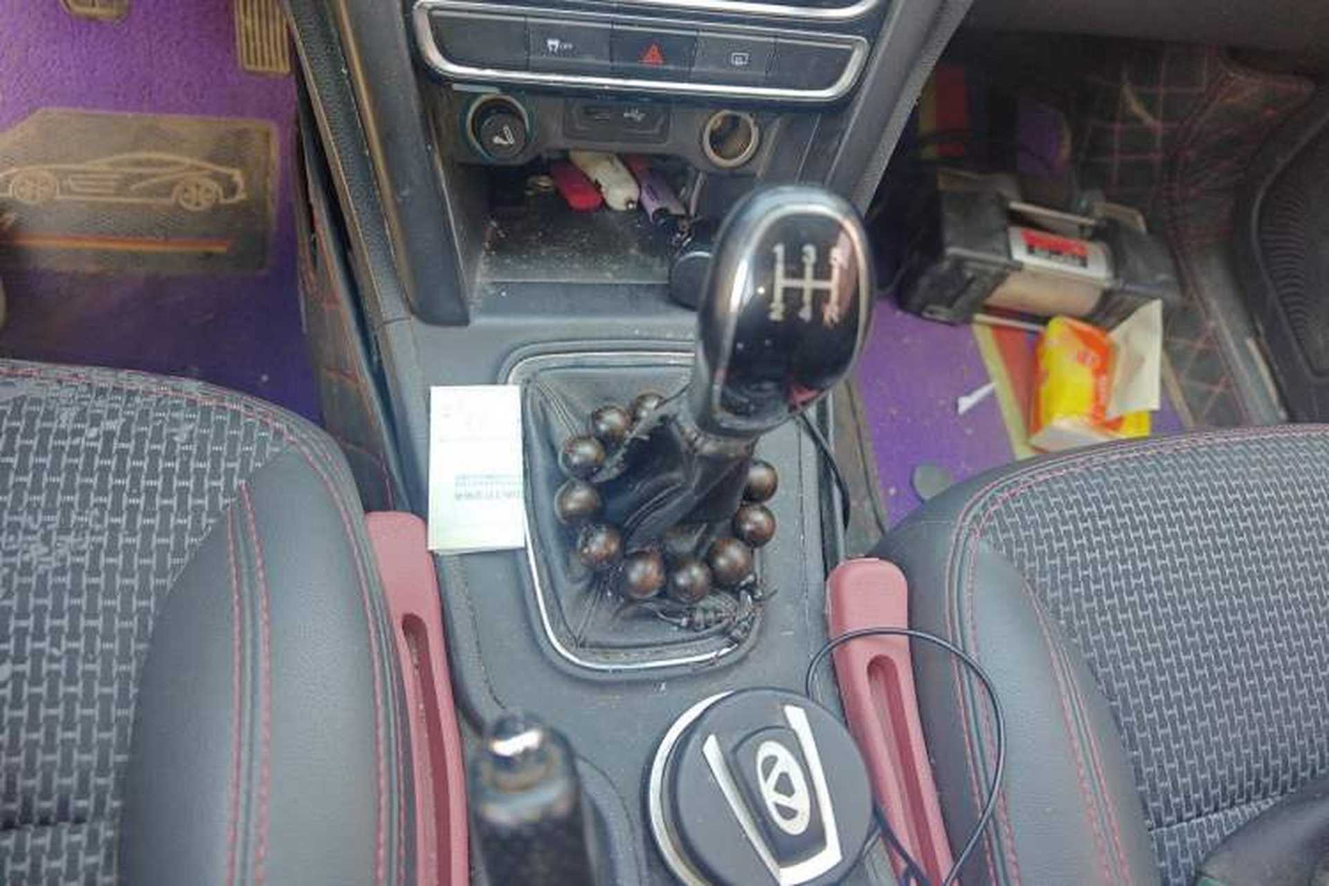 Used Chery Tiggo 3 2016 1.6L Manual ZhiShang Edition Gear Lever