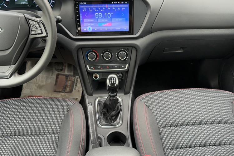 Used Chery Tiggo 3 2016 1.6L Manual Fashion Edition Gear Lever