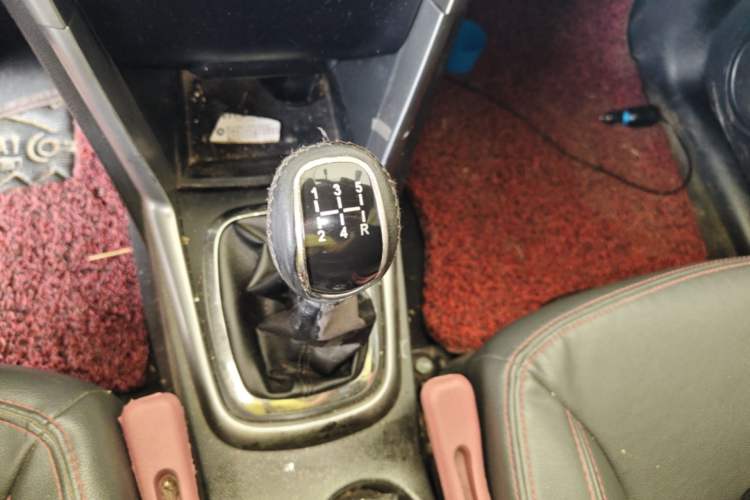 Used Chery Tiggo 3 2016 1.6L Manual ZhiShang Edition Gear Lever