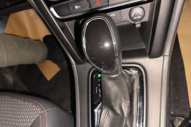Used Chery Tiggo 3 2016 1.6L CVT ZhiShang Edition Gear Lever