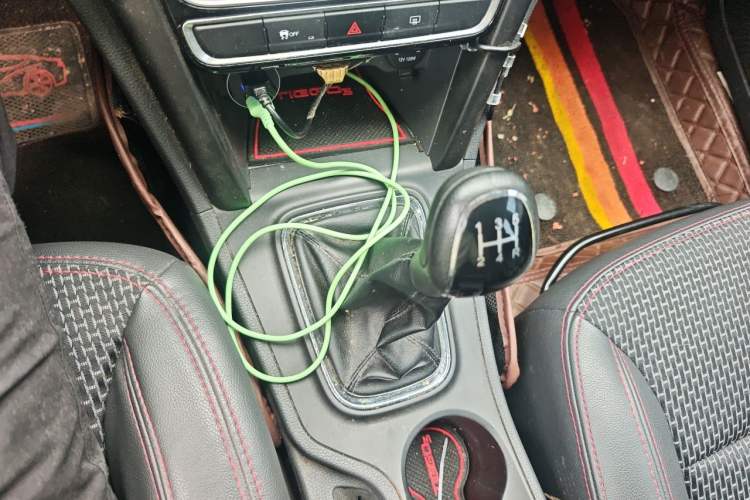 Used Chery Tiggo 3 2016 1.6L Manual ZhiShang Edition Gear Lever