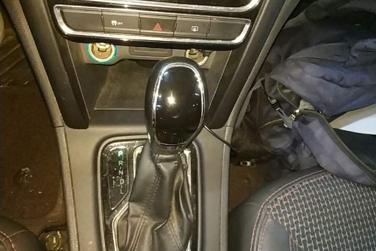 Used Chery Tiggo 3 2016 1.6L CVT ZhiShang Edition Gear Lever