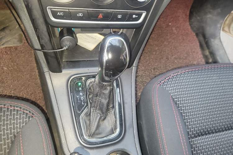 Used Chery Tiggo 3 2016 1.6L CVT Fashion Edition Gear Lever