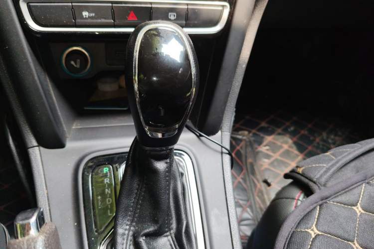 Used Chery Tiggo 3 2016 1.6L CVT ZhiShang Edition Gear Lever