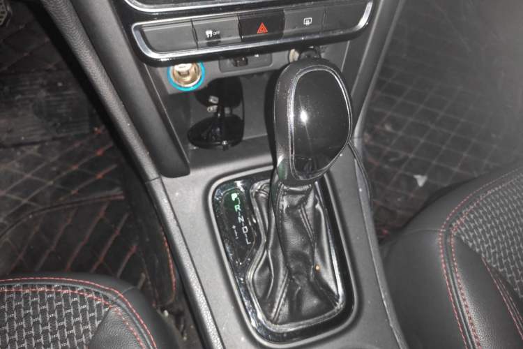 Used Chery Tiggo 3 2016 1.6L CVT ZhiShang Edition Gear Lever