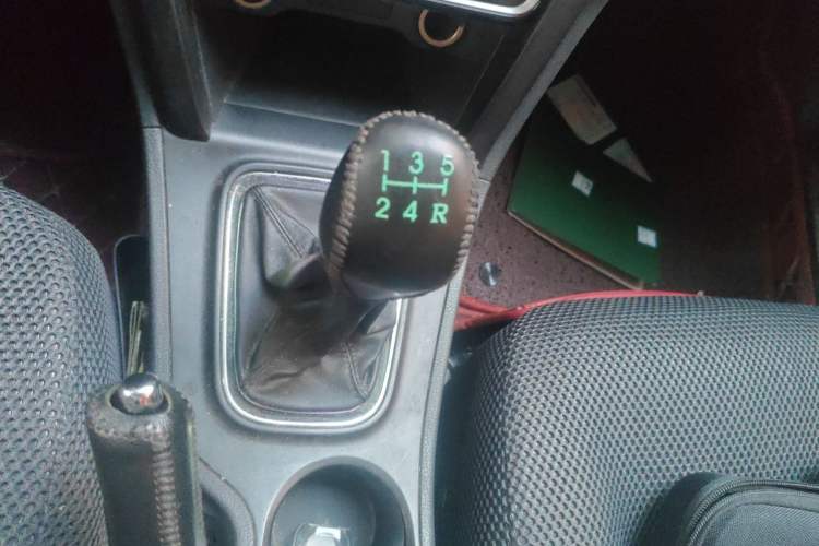 Used Chery Tiggo 3 2016 1.6L Manual ZhiShang Edition Gear Lever