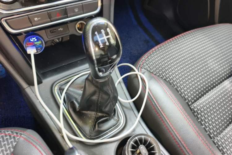 Used Chery Tiggo 3 2016 1.6L Manual ZhiShang Edition Gear Lever