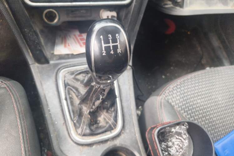 Used Chery Tiggo 3 2016 1.6L Manual ZhiShang Edition Gear Lever