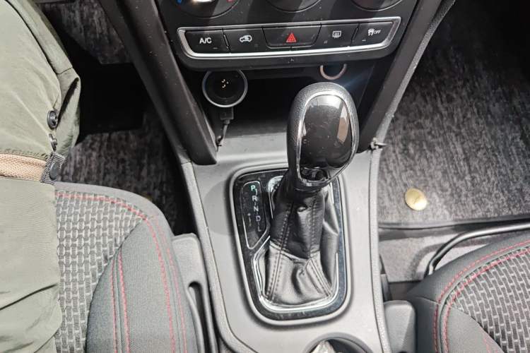 Used Chery Tiggo 3 2016 1.6L CVT Fashion Edition Gear Lever