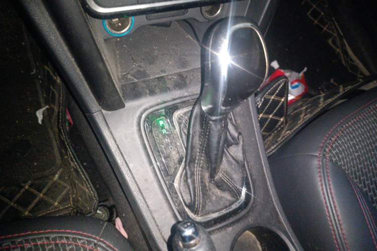 Used Chery Tiggo 3 2016 1.6L CVT ZhiShang Edition Gear Lever