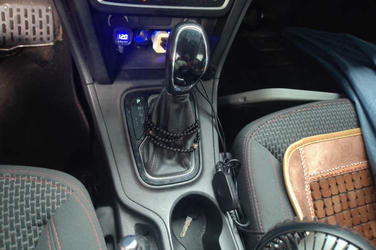 Used Chery Tiggo 3 2016 1.6L CVT Fashion Edition Gear Lever