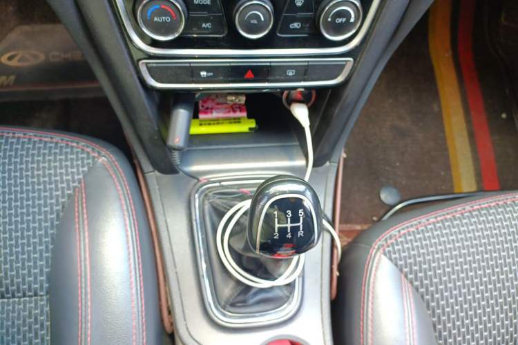 Used Chery Tiggo 3 2016 1.6L Manual ZhiShang Edition Gear Lever