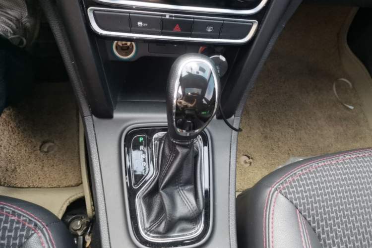 Used Chery Tiggo 3 2016 1.6L CVT ZhiShang Edition Gear Lever