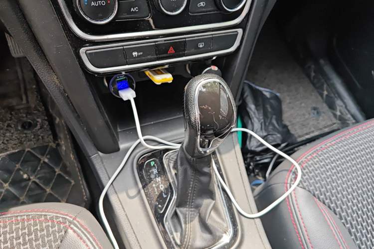 Used Chery Tiggo 3 2016 1.6L CVT ZhiShang Edition Gear Lever