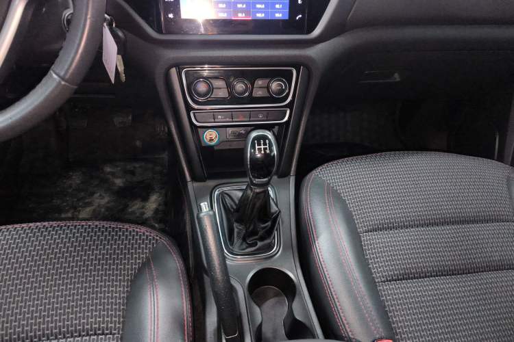 Used Chery Tiggo 3 2016 1.6L Manual ZhiShang Edition Gear Lever
