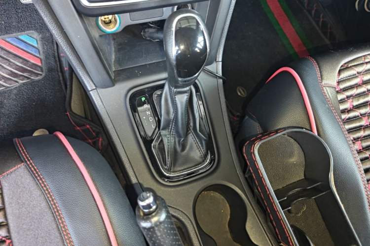 Used Chery Tiggo 3 2016 1.6L CVT Fashion Edition Gear Lever