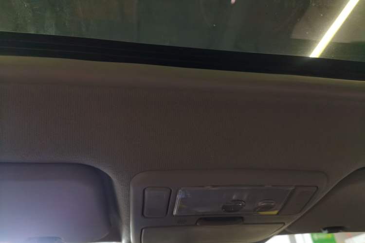 Used Chery Tiggo 3 2016 1.6L CVT ZhiShang Edition Headliner