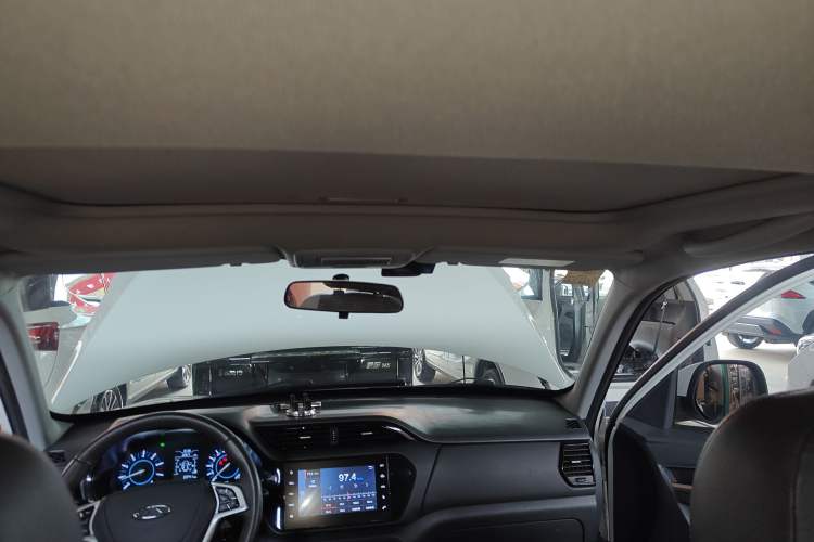 Used Chery Tiggo 3 2016 1.6L Manual ZhiShang Edition Headliner
