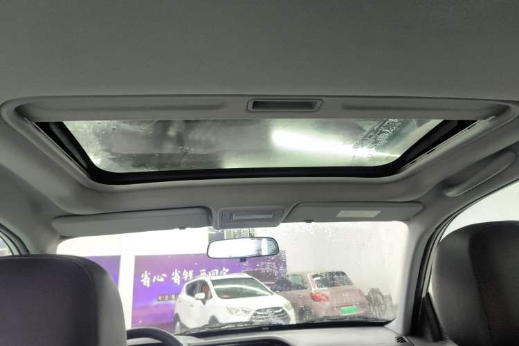 Used Chery Tiggo 3 2016 1.6L Manual ZhiShang Edition Headliner