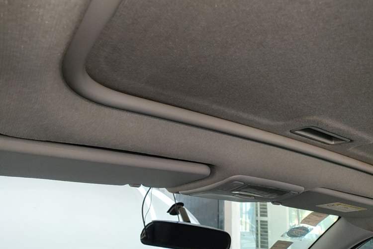 Used Chery Tiggo 3 2016 1.6L Manual ZhiShang Edition Headliner