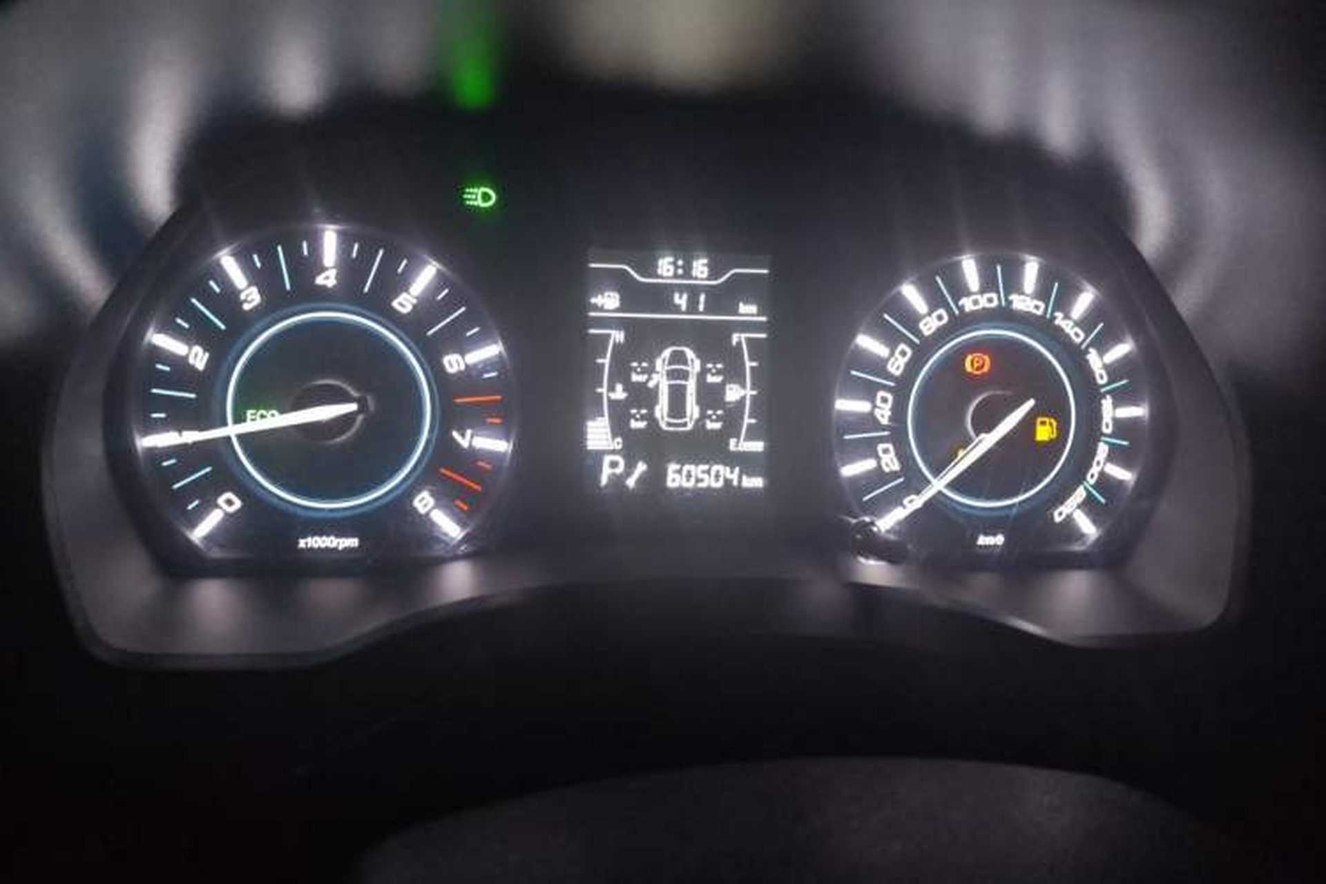 Used Chery Tiggo 3 2016 1.6L CVT ZhiShang Edition Instrument Cluster