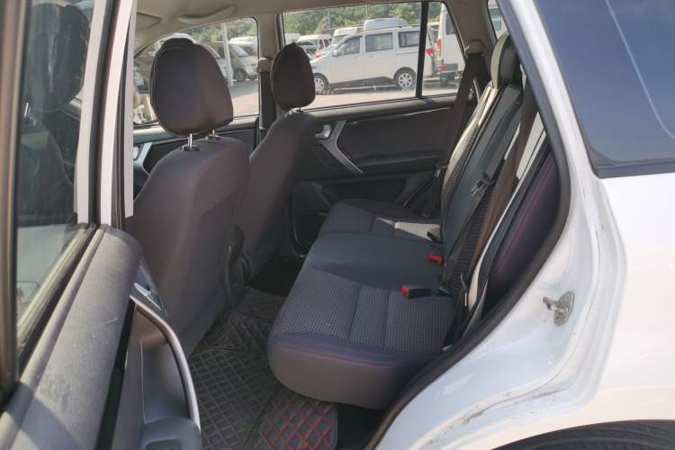 Used Chery Tiggo 3 2016 1.6L Manual Fashion Edition Interior 1