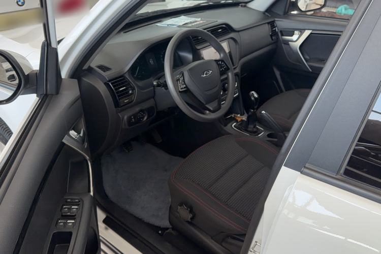 Used Chery Tiggo 3 2016 1.6L Manual Fashion Edition Interior 1