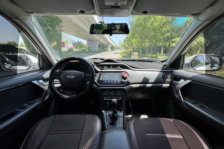 Used Chery Tiggo 3 2016 1.6L Manual Fashion Edition Interior 1