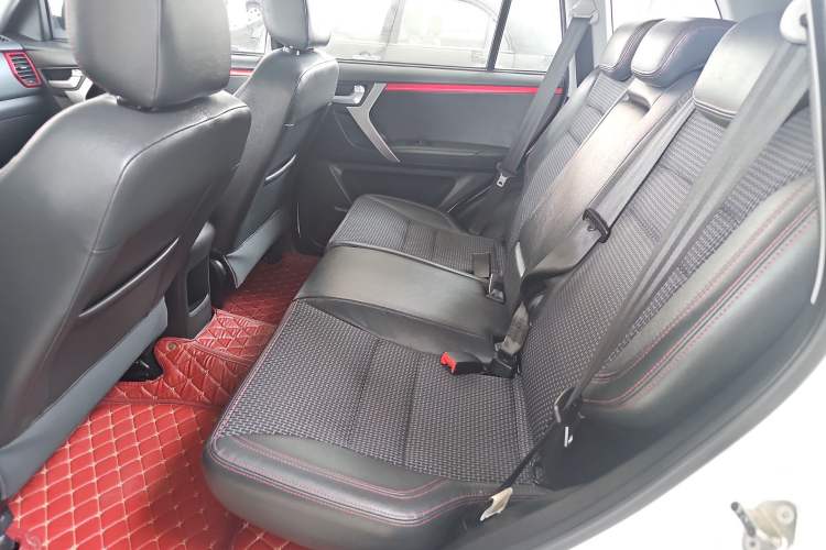 Used Chery Tiggo 3 2016 1.6L Manual ZhiShang Edition Interior 1