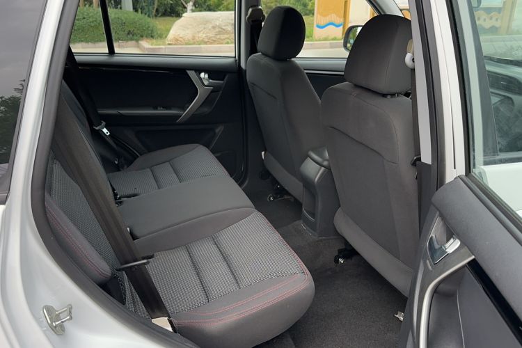 Used Chery Tiggo 3 2016 1.6L Manual Fashion Edition Interior 3