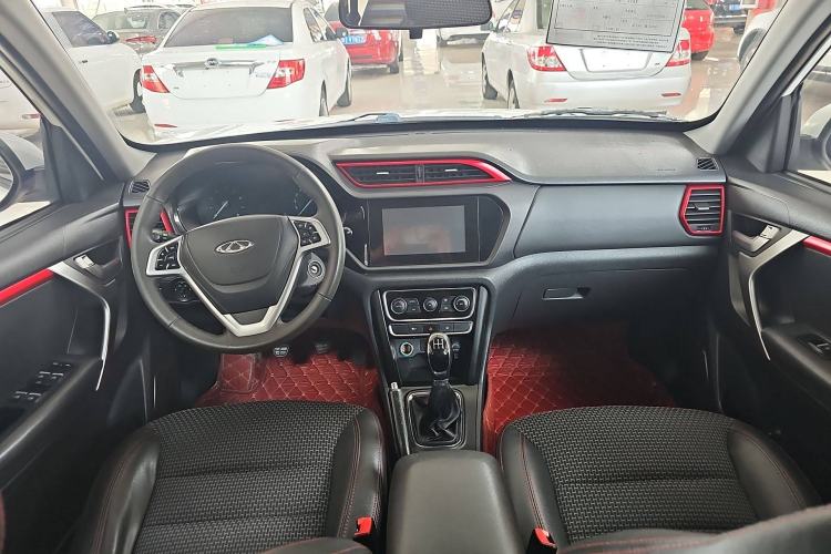 Used Chery Tiggo 3 2016 1.6L Manual ZhiShang Edition Interior 3
