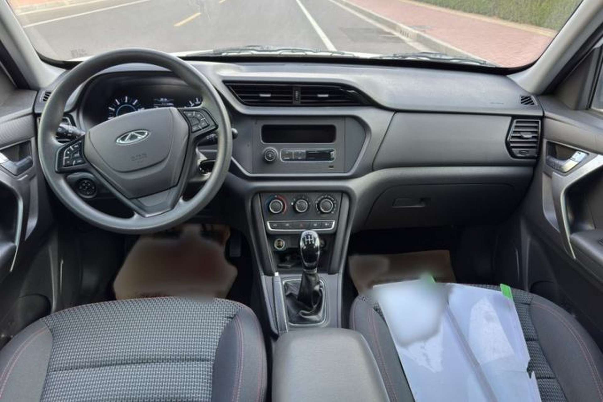 Used Chery Tiggo 3 2016 1.6L Manual Fashion Edition Interior 3