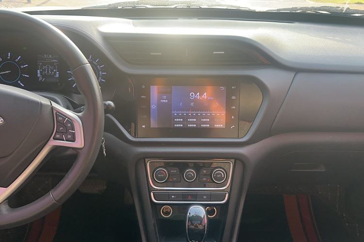 Used Chery Tiggo 3 2016 1.6L CVT Luxury Edition Interior 5