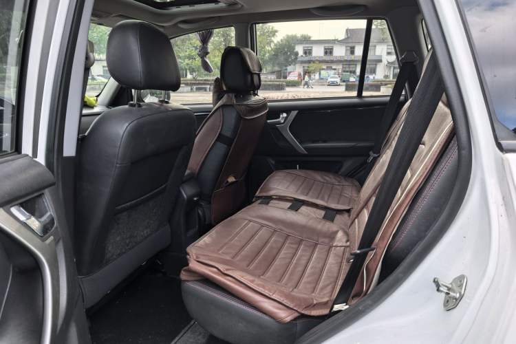 Used Chery Tiggo 3 2016 1.6L CVT ZhiShang Edition Interior 7