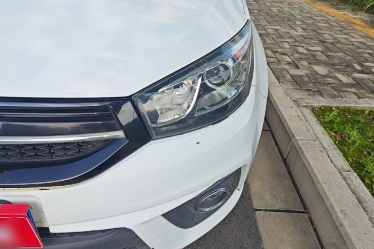Used Chery Tiggo 3 2016 1.6L Manual ZhiShang Edition Left Front Headlight