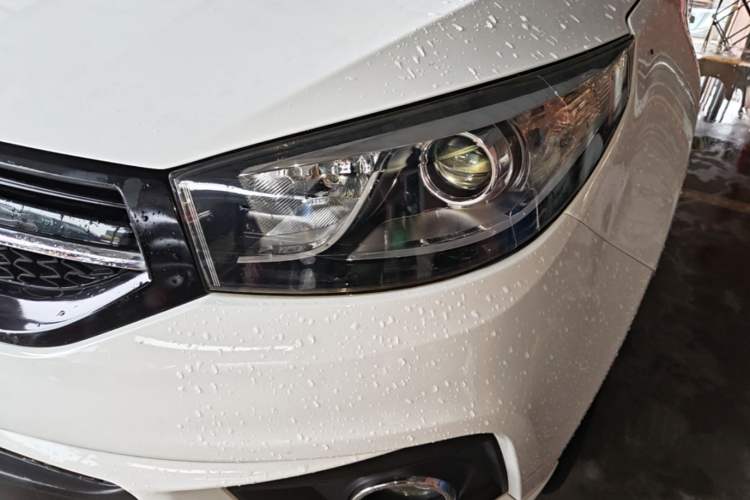Used Chery Tiggo 3 2016 1.6L Manual Fashion Edition Left Front Headlight
