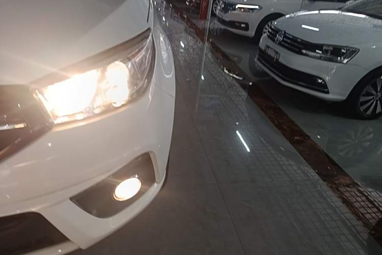 Used Chery Tiggo 3 2016 1.6L Manual ZhiShang Edition Left Front Headlight