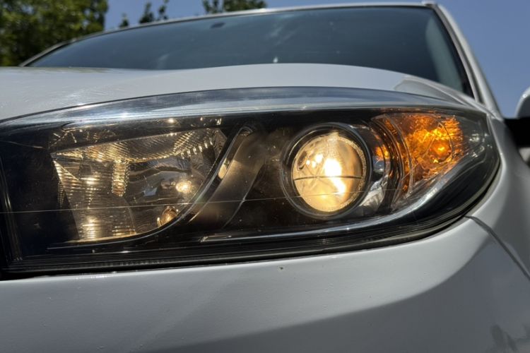 Used Chery Tiggo 3 2016 1.6L Manual Fashion Edition Left Front Headlight
