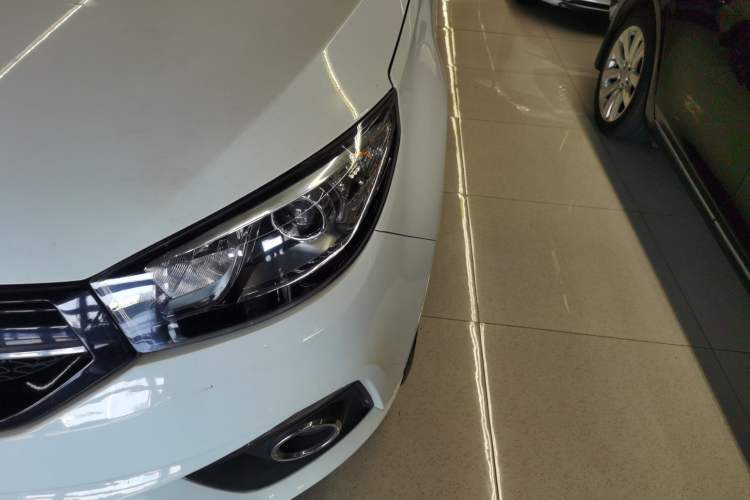 Used Chery Tiggo 3 2016 1.6L CVT ZhiShang Edition Left Front Headlight
