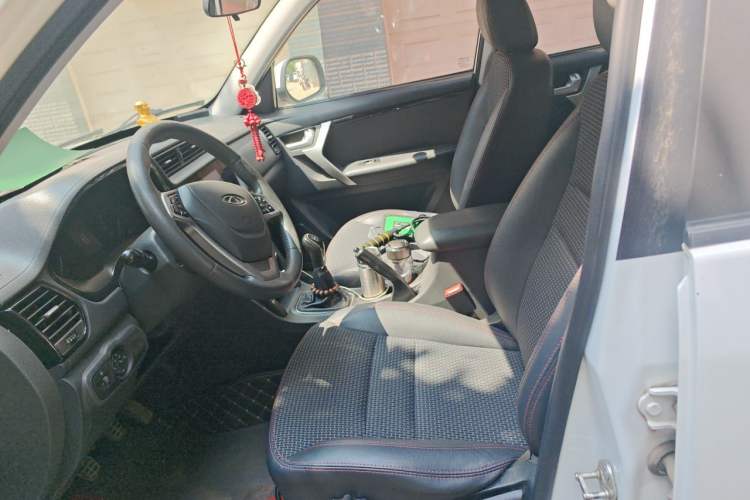 Used Chery Tiggo 3 2016 1.6L Manual ZhiShang Edition Left Front Seat